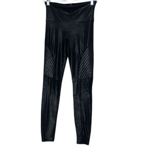 SPANX Black High-Waisted Leggings Size Medium Textured Details Stretch